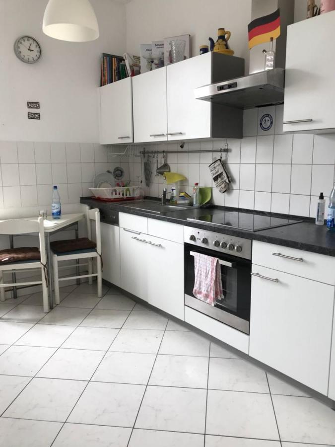 Von Privat, Grosses Zimmer Sehr Zentral In Bad Homburg Stadtmitte Bad Homburg vor der Hoehe Exterior photo