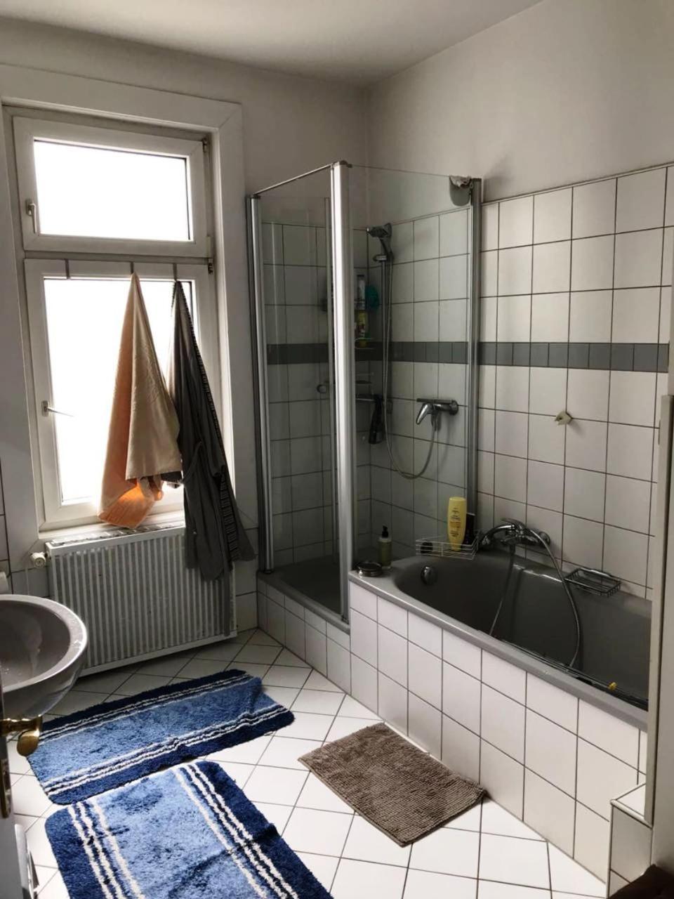 Von Privat, Grosses Zimmer Sehr Zentral In Bad Homburg Stadtmitte Bad Homburg vor der Hoehe Exterior photo